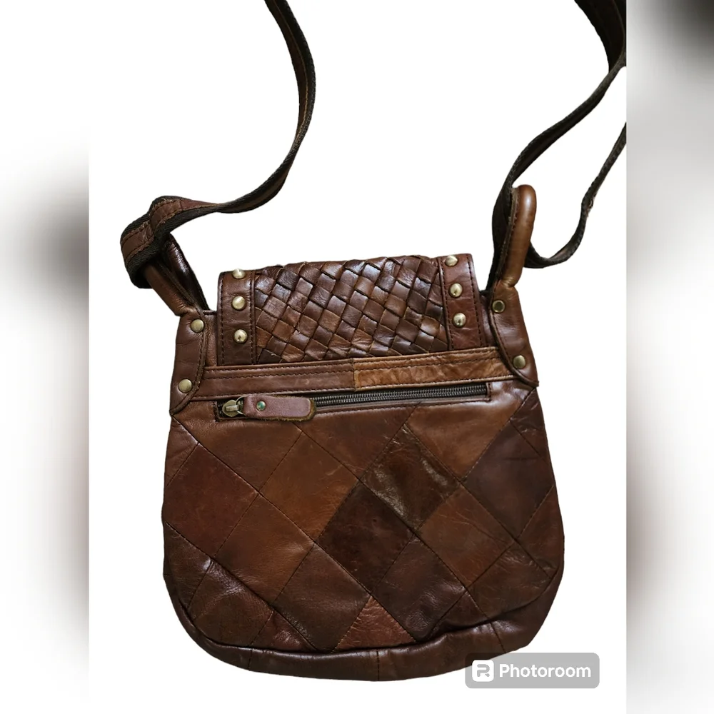 LOVE STITCH LEATHER WOVEN BAG ... - Picture 5 of 9
